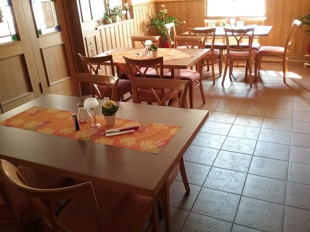 Gaestezimmer - Campingplatz Am Muehlenbach Soltau Bagian luar foto