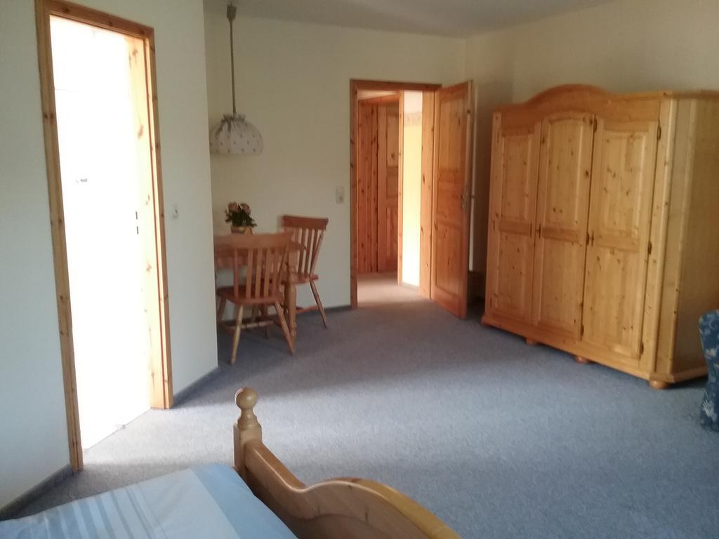 Gaestezimmer - Campingplatz Am Muehlenbach Soltau Bagian luar foto