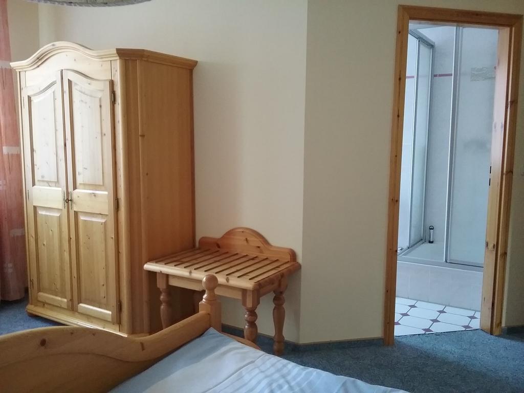 Gaestezimmer - Campingplatz Am Muehlenbach Soltau Bagian luar foto